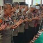 Polda Sumsel Gelar Sholat Ghoib korban gempa Cianjur