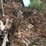 Terjadinya Tanah Longsor di Sungai Kelekar Gunung Ibul Prabumulih Timur