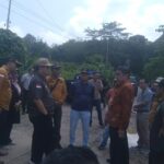 PJ Bupati Muara Enim H. Ahmad Rizali Pastikan Jalan Longsor di 5 Desa Kecamatan Sungai Rotan Akan Segera Diperbaiki